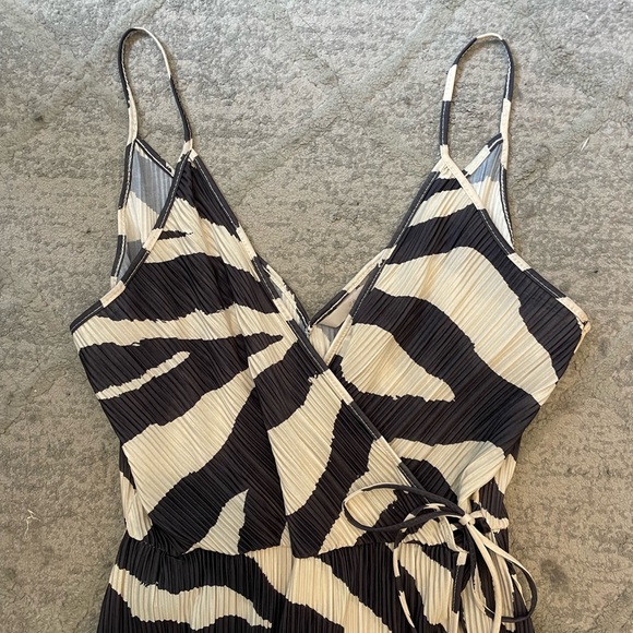 H&M Pattern Dress Size S - Picture 2 of 5